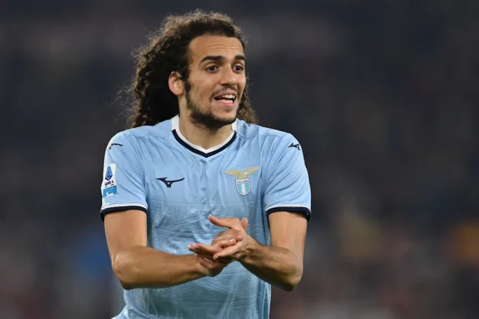 報導：桑德蘭將與紐卡斯爾聯爭奪法甲中場球員
| mtgamer.com