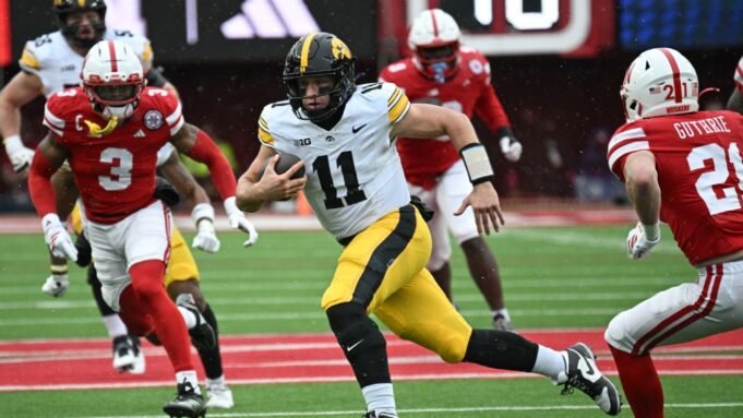 😈 大學橄欖球對抗週最佳巨魔
| mtgamer.com