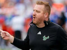 奧本聘請亞歷克斯·戈萊什(Alex Golesh):老虎隊聘請南佛羅里達大學教練取代休·弗里茲(Hugh Freeze),為進攻注入活力
| mtgamer.com 奧本聘請亞歷克斯·戈萊什(Alex Golesh):老虎隊聘請南佛羅里達大學教練取代休·弗里茲(Hugh Freeze),為進攻注入活力
| mtgamer.com