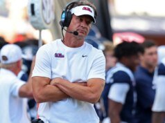 如果萊恩·基芬在大學橄欖球季后賽之前拋棄密西西比大學加盟路易斯安那州立大學,這將是最後的一記耳光
| mtgamer.com 如果萊恩·基芬在大學橄欖球季后賽之前拋棄密西西比大學加盟路易斯安那州立大學,這將是最後的一記耳光
| mtgamer.com