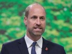 威廉王子與凱特·米德爾頓簡要參觀新家
| mtgamer.com 威廉王子與凱特·米德爾頓簡要參觀新家
| mtgamer.com