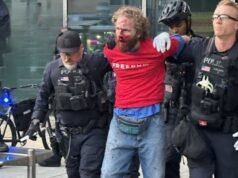 安提法恐怖分子在加州大學伯克利分校訴諸暴力,司法部回應
| mtgamer.com 安提法恐怖分子在加州大學伯克利分校訴諸暴力,司法部回應
| mtgamer.com