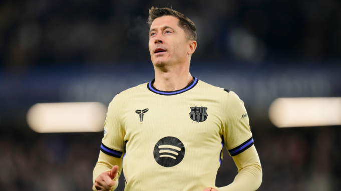 巴塞羅那對陣阿拉維斯：佩德里傷愈復出，巴薩追趕皇馬，登上西甲積分榜榜首
| mtgamer.com