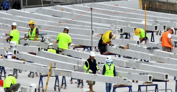 建築業閃電戰中面臨30萬名工人短缺
| mtgamer.com