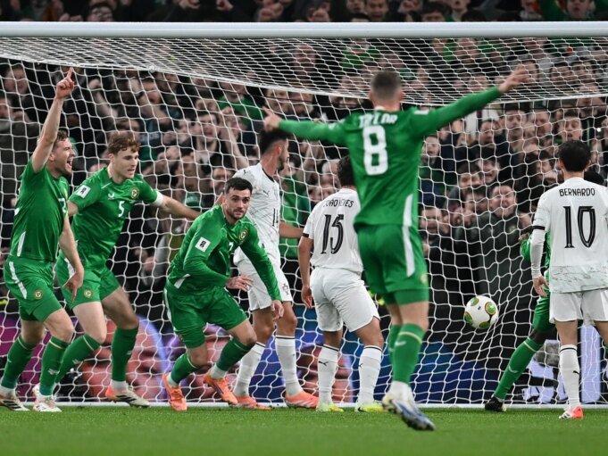 愛爾蘭隊擊敗葡萄牙隊，羅納爾多被罰下場，以保住世界杯希望
| mtgamer.com