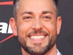 扎卡里·萊維 (Zachary Levi) 指出好萊塢對信仰電影的興趣日益濃厚,聲稱這是受金錢驅動的
| mtgamer.com 扎卡里·萊維 (Zachary Levi) 指出好萊塢對信仰電影的興趣日益濃厚,聲稱這是受金錢驅動的
| mtgamer.com