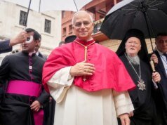 教皇利奧參觀伊斯坦布爾著名的藍色清真寺,拒絕與伊瑪目一起祈禱
| mtgamer.com 教皇利奧參觀伊斯坦布爾著名的藍色清真寺,拒絕與伊瑪目一起祈禱
| mtgamer.com