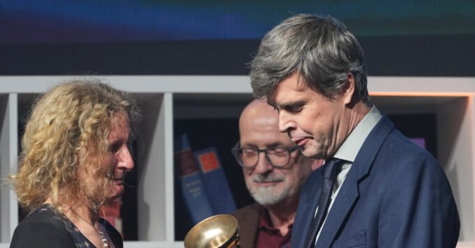 書與人
| mtgamer.com