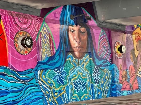 湖街的新壁畫展示了馬 湖街的新壁畫展示了馬賽克和花卉
| mtgamer.com