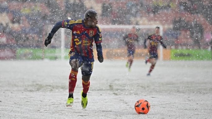 為什麼美國職業足球大聯盟（MLS）要改為夏季-春季賽程並有寒假
| mtgamer.com