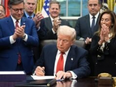 特朗普總統簽署撥款法案,結束政府關門
| mtgamer.com 特朗普總統簽署撥款法案,結束政府關門
| mtgamer.com