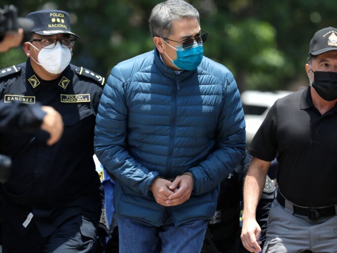 特朗普表示將在總統投 特朗普表示將在總統投票前赦免洪都拉斯前領導人
| mtgamer.com