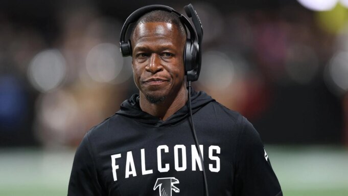 獵鷹隊的拉希姆·莫里 獵鷹隊的拉希姆·莫里斯在病毒評論後為小邁克爾·佩尼克斯辯護:“我只是為這個孩子感到難過”
| mtgamer.com