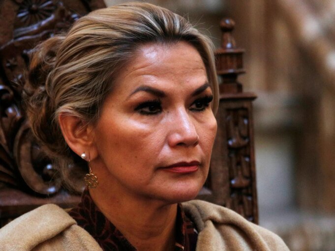 玻利維亞最高法院下令釋放前臨時總統珍妮·阿內斯| mtgamer.com