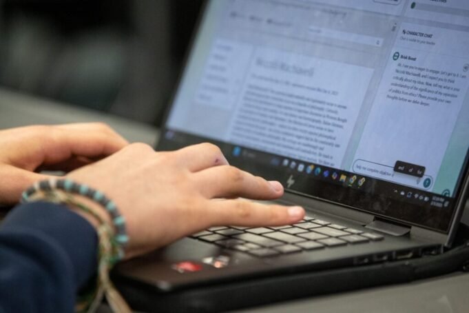 福特首席執行官表示，美國“陷入麻煩”，超過 100 萬個關鍵職位空缺，甚至價值 12 萬美元的技術職位空缺。 “上帝禁止我們捲入戰爭”
| mtgamer.com