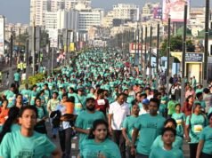 維扎格馬拉松運動員讓海灘路充滿生機
| mtgamer.com 維扎格馬拉松運動員讓海灘路充滿生機
| mtgamer.com