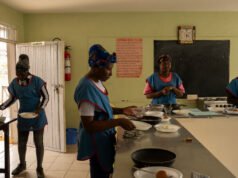 肯尼亞的主要出口產品曾經是咖啡。現在是廉價勞動力。
| mtgamer.com 肯尼亞的主要出口產品曾經是咖啡。現在是廉價勞動力。
| mtgamer.com