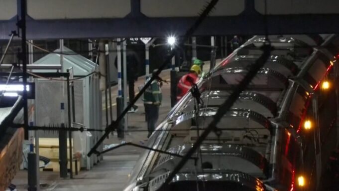 英國一列火車發生大規模持刀襲擊，造成九人受傷| mtgamer.com