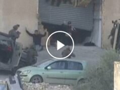 視頻顯示以色列軍隊殺死似乎投降的武裝分子
| mtgamer.com 視頻顯示以色列軍隊殺死似乎投降的武裝分子
| mtgamer.com