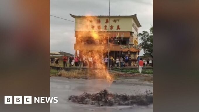 觀看：台灣南部泥火山噴發
| mtgamer.com