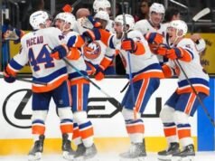 讓-加布里埃爾·佩古 (Jean-Gabriel Pageau) 在加時賽中的人手不足的進球幫助島民隊以 4-3 戰勝金騎士隊
| mtgamer.com 讓-加布里埃爾·佩古 (Jean-Gabriel Pageau) 在加時賽中的人手不足的進球幫助島民隊以 4-3 戰勝金騎士隊
| mtgamer.com