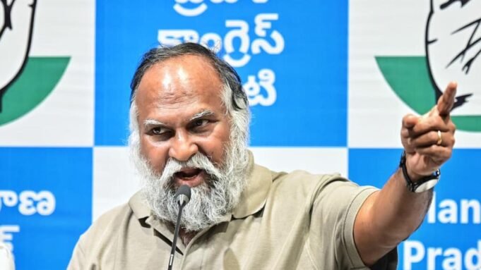 賈加·雷迪猛烈抨擊印度人民黨議員拉克什曼並捍衛甘地家族的遺產
| mtgamer.com