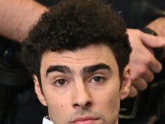 路易吉·曼吉奧內的律師挑戰地方檢察官的聲明,媽媽“可以看到他”射擊首席執行官
| mtgamer.com 路易吉·曼吉奧內的律師挑戰地方檢察官的聲明,媽媽“可以看到他”射擊首席執行官
| mtgamer.com