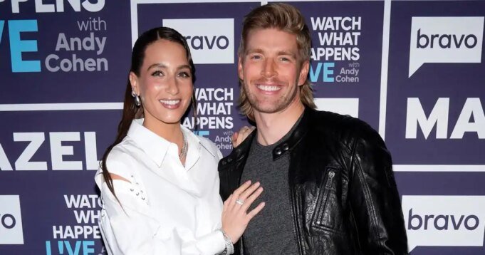 避暑別墅的凱爾·庫克和阿曼達·巴圖拉的關係時間表
| mtgamer.com