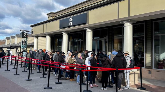 隨著美國購物者擁抱新的人工智能技術，黑色星期五在線支出達到創紀錄的 $11.8B
| mtgamer.com