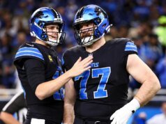 雄獅隊球員弗蘭克·拉格諾體檢不合格:職業碗中鋒退役後不會重新加入球隊
| mtgamer.com 雄獅隊球員弗蘭克·拉格諾體檢不合格:職業碗中鋒退役後不會重新加入球隊
| mtgamer.com