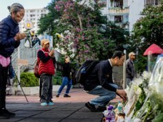 香港哀悼火災遇難者遺體搜尋工作仍在繼續
| mtgamer.com 香港哀悼火災遇難者遺體搜尋工作仍在繼續
| mtgamer.com