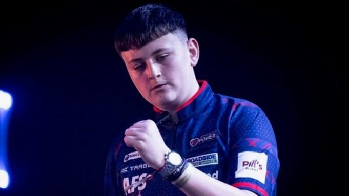 15 歲的勞裡 (Lawrie) 在湖畔夢想首秀後超越了利特勒 (Littler) 的紀錄
| mtgamer.com