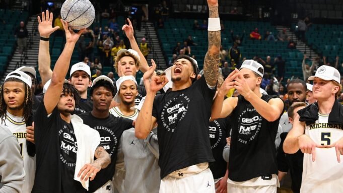 美聯社前 25 名民意調查反應：狼獾隊人數呈上升趨勢
| mtgamer.com