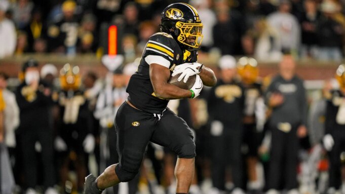 大學橄欖球賠率、選秀 大學橄欖球賠率、選秀權、2025-26 碗賽季預測,CFP:計算機支持密蘇里州賓夕法尼亞州立大學
| mtgamer.com