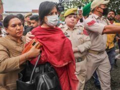 1989 年斯利那加舉行的 Rubaiya Sayeed 綁架案中的潛逃者:CBI
| mtgamer.com 1989 年斯利那加舉行的 Rubaiya Sayeed 綁架案中的潛逃者:CBI
| mtgamer.com