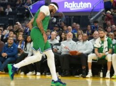 AD因腹股溝受傷退出勇士隊與小牛隊的比賽
| mtgamer.com AD因腹股溝受傷退出勇士隊與小牛隊的比賽
| mtgamer.com