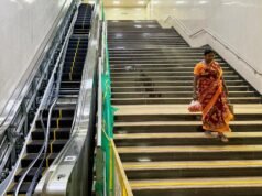 CMRL 尚未完成增設自動扶梯的工作
| mtgamer.com CMRL 尚未完成增設自動扶梯的工作
| mtgamer.com