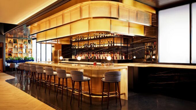 Chase 最新的 Sapphire Lounge 提供香檳服務，價格為 795 美元
| mtgamer.com