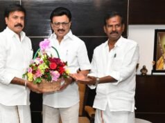 DMDK 邀請斯大林、帕拉尼斯瓦米參加維賈亞坎特逝世週年紀念活動
| mtgamer.com DMDK 邀請斯大林、帕拉尼斯瓦米參加維賈亞坎特逝世週年紀念活動
| mtgamer.com