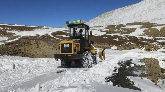 J&K 五個地區發布雪崩警告
| mtgamer.com