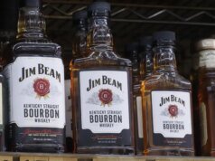 Jim Beam 將停止主要釀酒廠的生產;民主黨指責特朗普關稅
| mtgamer.com Jim Beam 將停止主要釀酒廠的生產;民主黨指責特朗普關稅
| mtgamer.com
