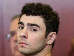 Luigi Mangione 重返法庭參加紐約州案件的審前聽證會
| mtgamer.com Luigi Mangione 重返法庭參加紐約州案件的審前聽證會
| mtgamer.com