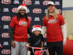 NFL 明星通過迄今為止最大的自行車贈品幫助 Raising Cane 影響全美兒童
| mtgamer.com NFL 明星通過迄今為止最大的自行車贈品幫助 Raising Cane 影響全美兒童
| mtgamer.com