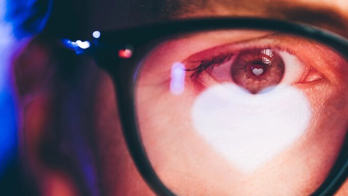 “Parasocia “Parasocial”被評為劍橋 2025 年度詞彙
| mtgamer.com