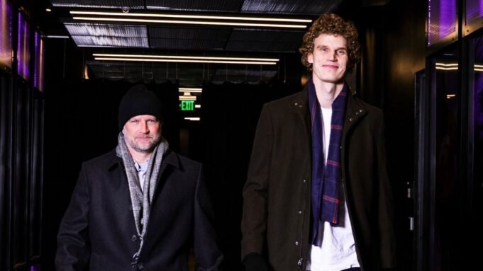 The Wet Bandits：爵士樂副總裁勞裡·馬爾卡寧 (Lauri Markkanen) 打扮成“小鬼當家”二人組
| mtgamer.com