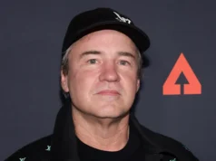 《使命召喚》創始人在加州高速公路上的法拉利車禍中喪生
| mtgamer.com 《使命召喚》創始人在加州高速公路上的法拉利車禍中喪生
| mtgamer.com