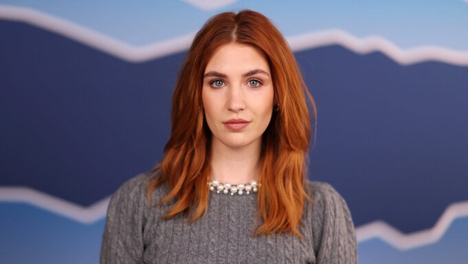 《激烈的競爭》中羅絲 《激烈的競爭》中羅絲·蘭德里的扮演者是誰?認識《黃衫軍》女演員索菲·奈麗絲
| mtgamer.com