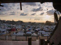 以色列軍方稱在加沙擊斃了哈馬斯高級指揮官
| mtgamer.com 以色列軍方稱在加沙擊斃了哈馬斯高級指揮官
| mtgamer.com