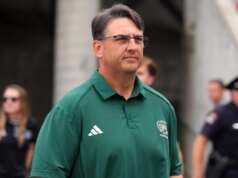 俄亥俄州橄欖球教練布萊恩·史密斯在碗賽前“無限期”休假
| mtgamer.com 俄亥俄州橄欖球教練布萊恩·史密斯在碗賽前“無限期”休假
| mtgamer.com