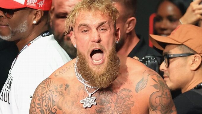 保羅承認貝納維德斯在 保羅承認貝納維德斯在他的拳擊手名單上
| mtgamer.com